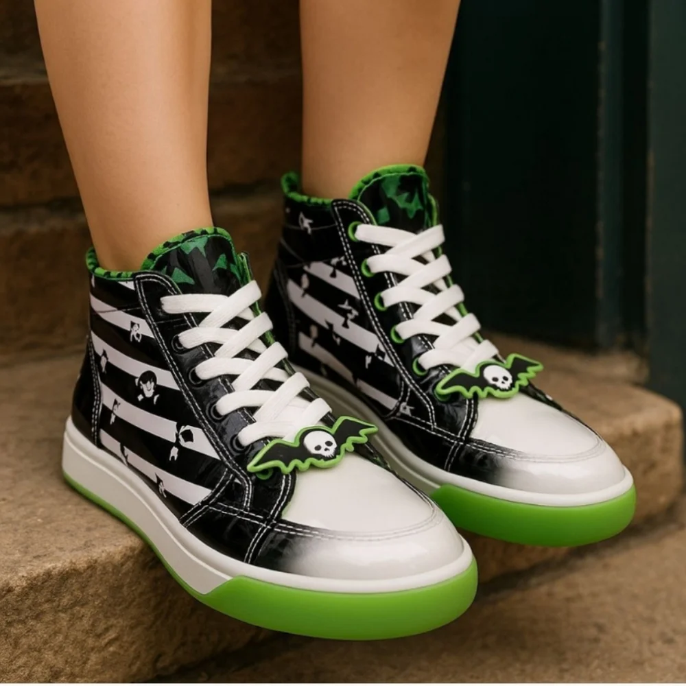 BEETLE JUICE NEW SIZE 11 UNISEX Sqtylish Black and Green High-Top Sneakers